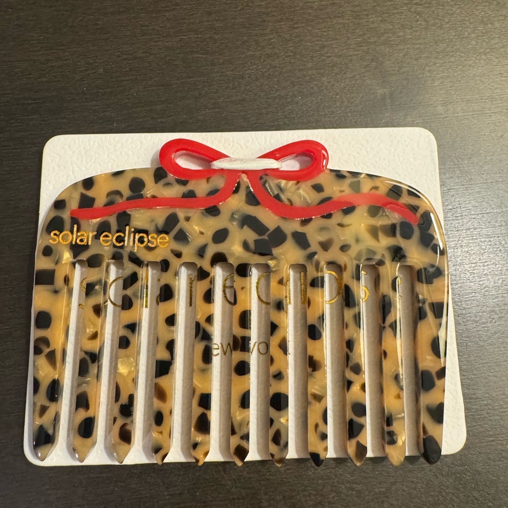 Solar Eclipse Pocket Comb Leopard Bow Full Size NEW